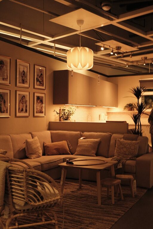 Simple Tips to Create a Cozy and Inviting Living Space at Home